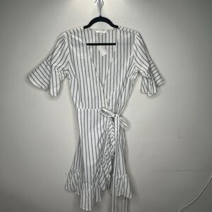 NWT Lavender Brown White and Blue Pinstripe Short Sleeve Ruffle Hem Wrap Dress S